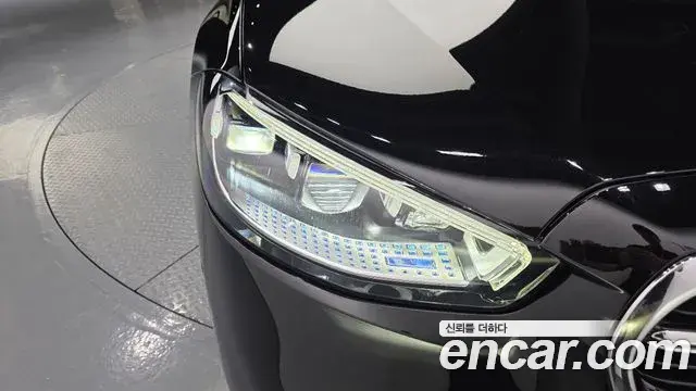 Mercedes-Benz S-Class 2021 — ფოტო 25/37