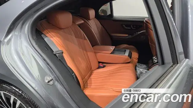 Mercedes-Benz S-Class 2021 — Фото 12/20
