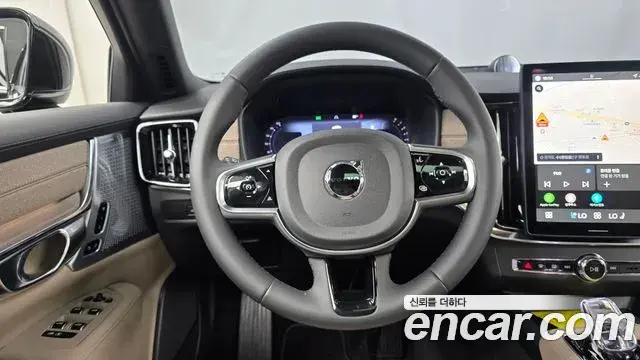 Volvo S90 2025 — Photo 24/34