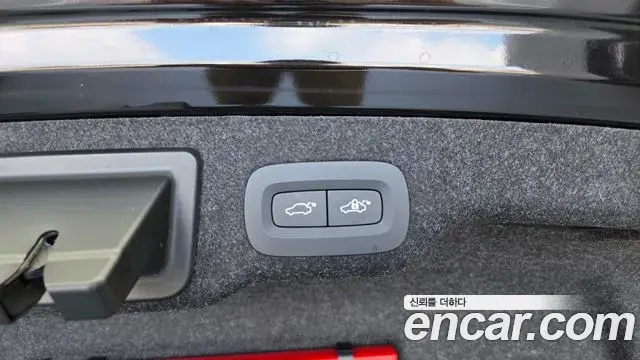 Volvo S90 2025 — Photo 17/34