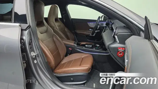 Mercedes-Benz CLA-Class 2021 — Фото 11/20