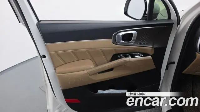 Kia Sorento 2025 — Şəkil 17/32