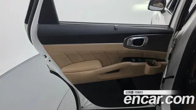 Kia Sorento 2025 — Şəkil 16/32