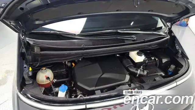 Hyundai Staria 2023 — Photo 6/20
