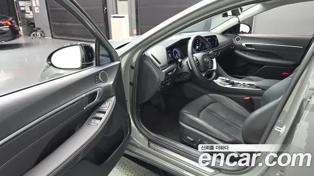 Hyundai Sonata 2022 — Фото 10/20