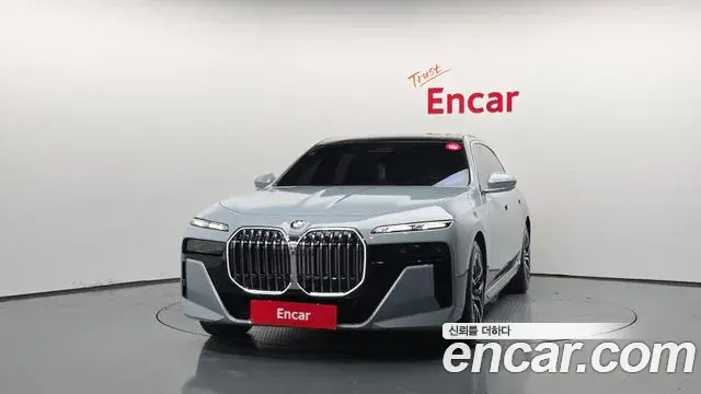 BMW 7 Series 2024 — Şəkil 8/33