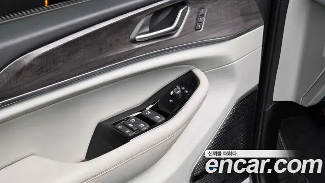 Jeep Grand Cherokee 2023 — Фото 16/20