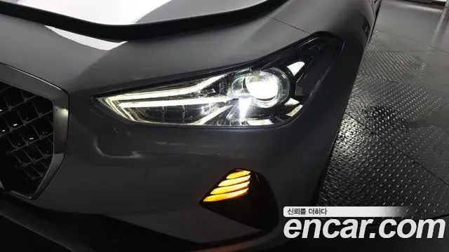 Genesis G70 2019 — ფოტო 28/41