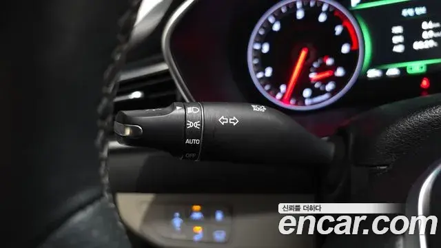 Genesis G70 2019 — ფოტო 17/41