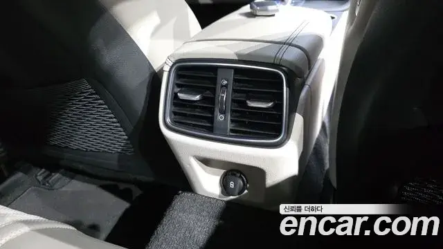 Genesis G70 2019 — ფოტო 35/41