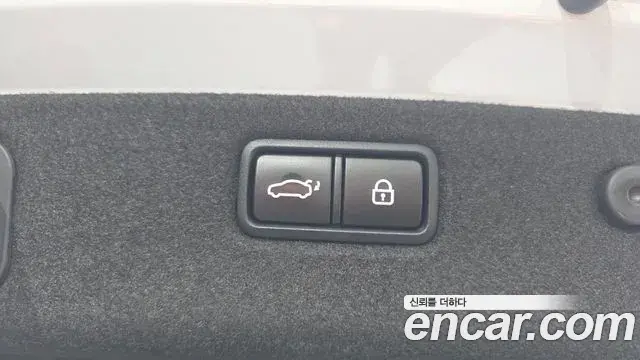 Genesis G70 2019 — ფოტო 27/41