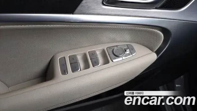 Genesis G70 2019 — ფოტო 40/41