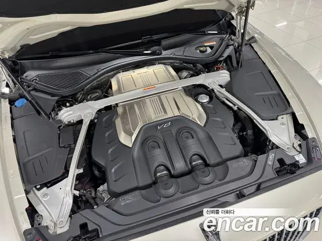 Bentley Flying Spur 2021 — ფოტო 6/19