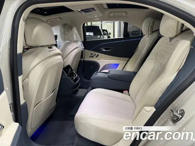 Bentley Flying Spur 2021 — ფოტო 3/19