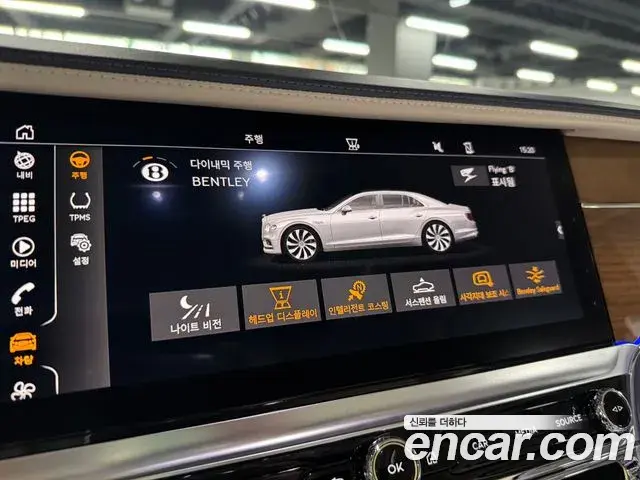 Bentley Flying Spur 2021 — ფოტო 14/19