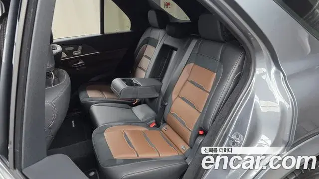 Mercedes-Benz GLE-Class 2025 — Фото 12/20
