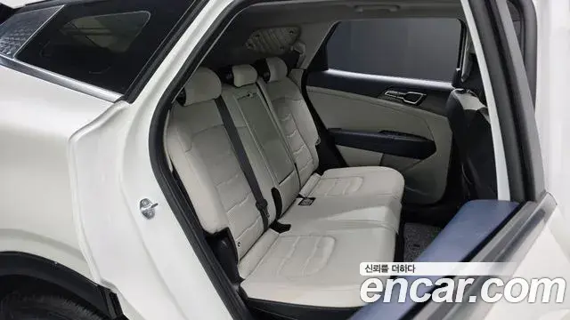 Kia Sportage 2025 — Фото 11/20