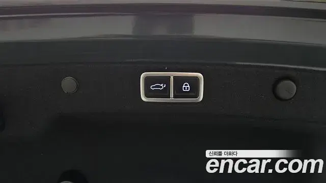 Hyundai Grandeur 2023 — Фото 20/20