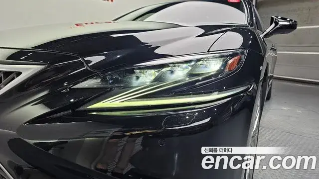 Lexus LS500 2018 — ფოტო 26/30