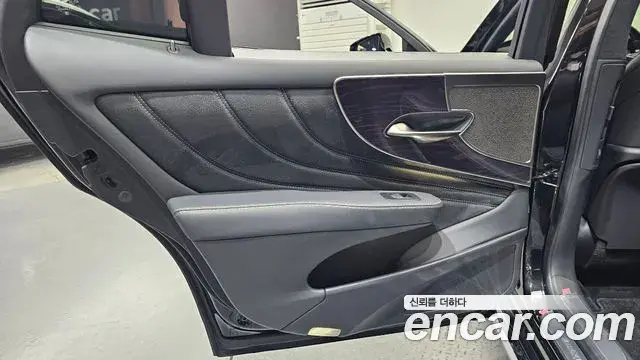 Lexus LS500 2018 — ფოტო 21/30