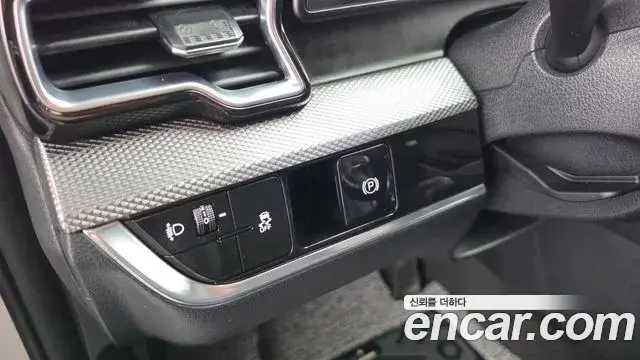 Kia Sportage 2021 — Фото 19/20