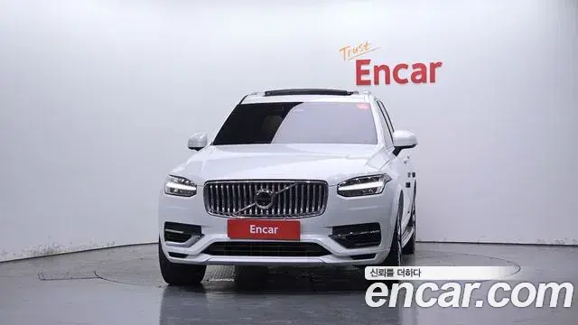 Volvo XC90 2024 — Photo 16/30