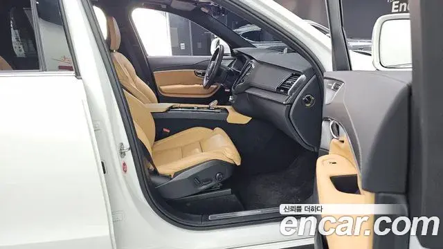 Volvo XC90 2024 — Photo 24/30