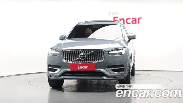 Volvo XC90 2023 — Photo 3/20