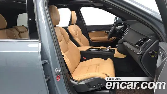 Volvo XC90 2023 — Photo 11/20