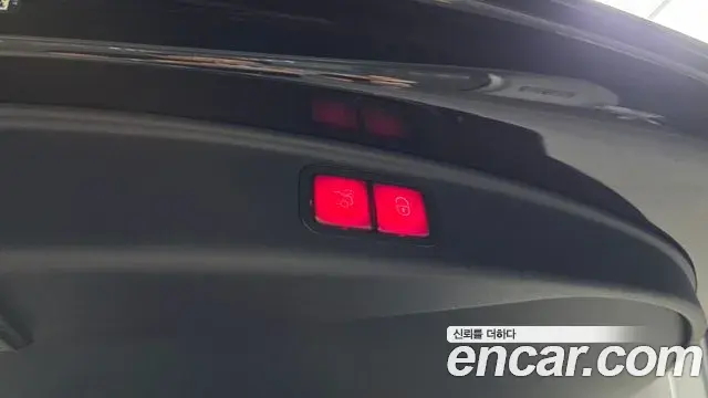 Mercedes-Benz AMG GT 2025 — Şəkil 16/33