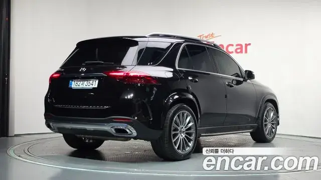 Mercedes-Benz GLE-Class 2025 — Фото 2/20