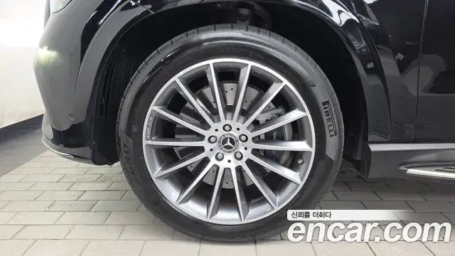 Mercedes-Benz GLE-Class 2025 — Фото 5/20