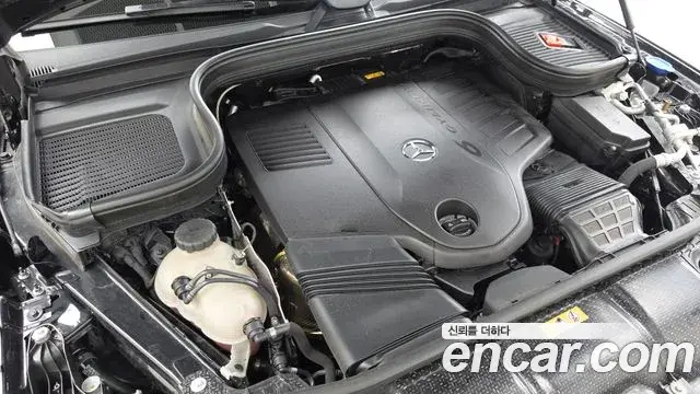 Mercedes-Benz GLE-Class 2025 — Фото 6/20