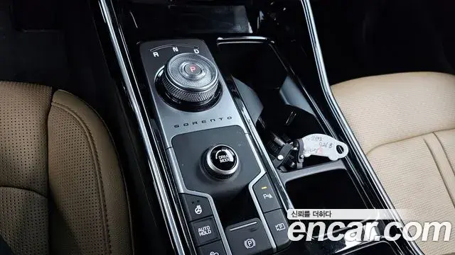 Kia Sorento 2025 — Фото 9/20