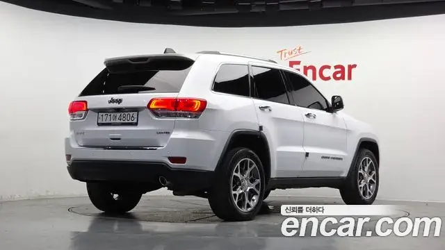 Jeep Grand Cherokee 2019 — Şəkil 4/35