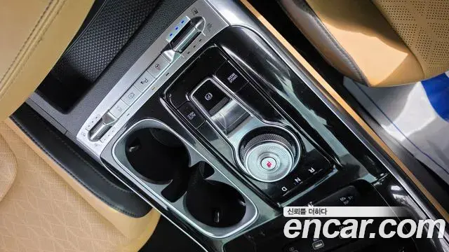 Kia Carnival 2020 — Фото 9/20