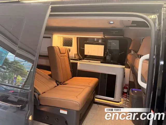 Hyundai Staria 2024 — Фото 12/20