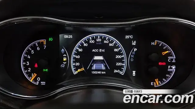 Jeep Grand Cherokee 2019 — Şəkil 14/20