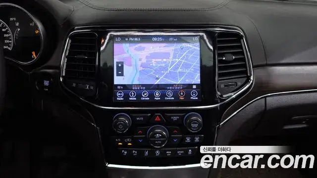 Jeep Grand Cherokee 2019 — Şəkil 19/20
