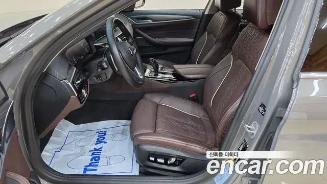 BMW 5 Series 2020 — Фото 12/20