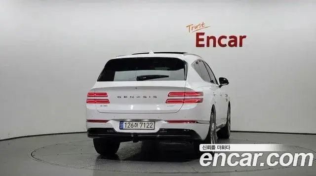 Genesis GV80 2022 — ფოტო 19/36