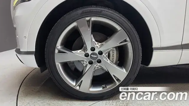 Genesis GV80 2022 — ფოტო 33/36