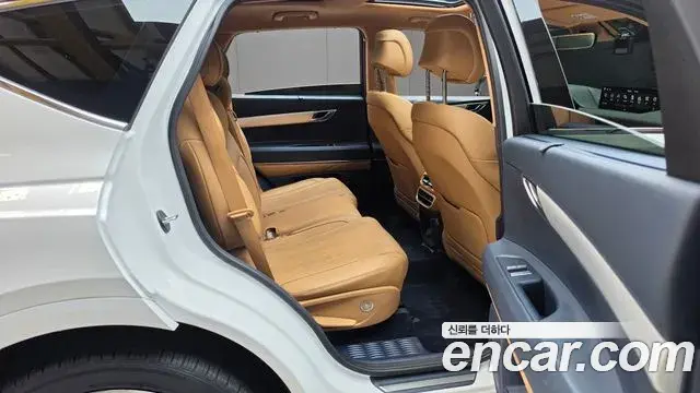 Genesis GV80 2022 — ფოტო 17/36