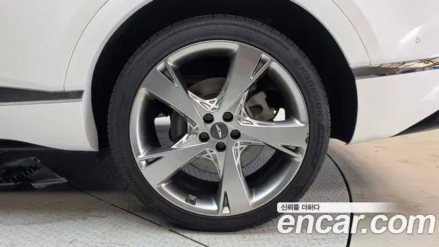 Genesis GV80 2022 — ფოტო 18/36