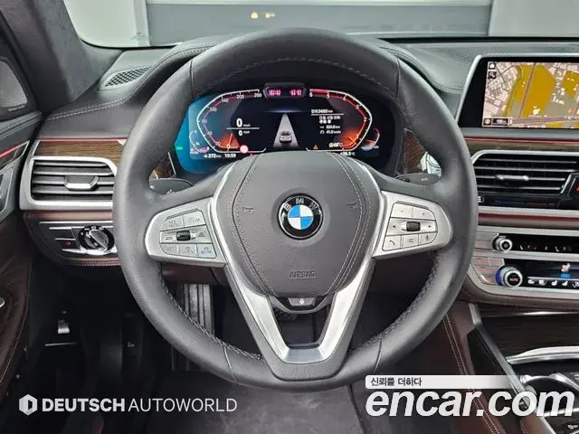 BMW 7 Series 2020 — Фото 12/20