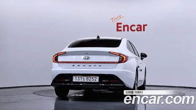Hyundai Sonata 2023 — Photo 3/20