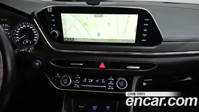 Hyundai Sonata 2023 — Photo 13/20