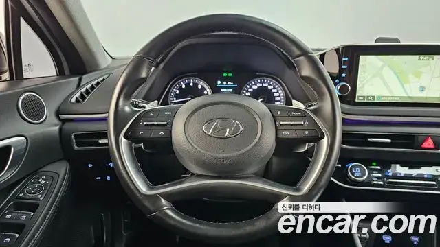 Hyundai Sonata 2023 — Photo 14/20