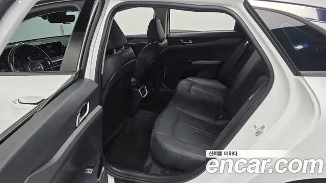 Kia K5 2022 — Photo 20/30