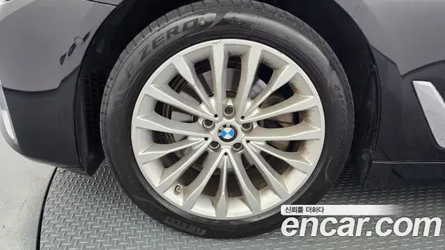 BMW 5 Series 2023 — Фото 5/20